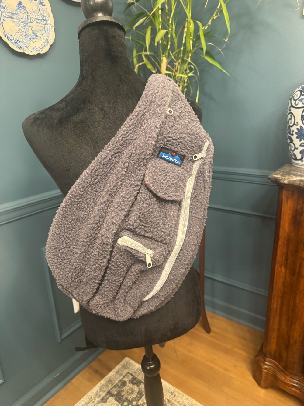 Kavu Gray Sherpa Sling Pack with Cream Trim